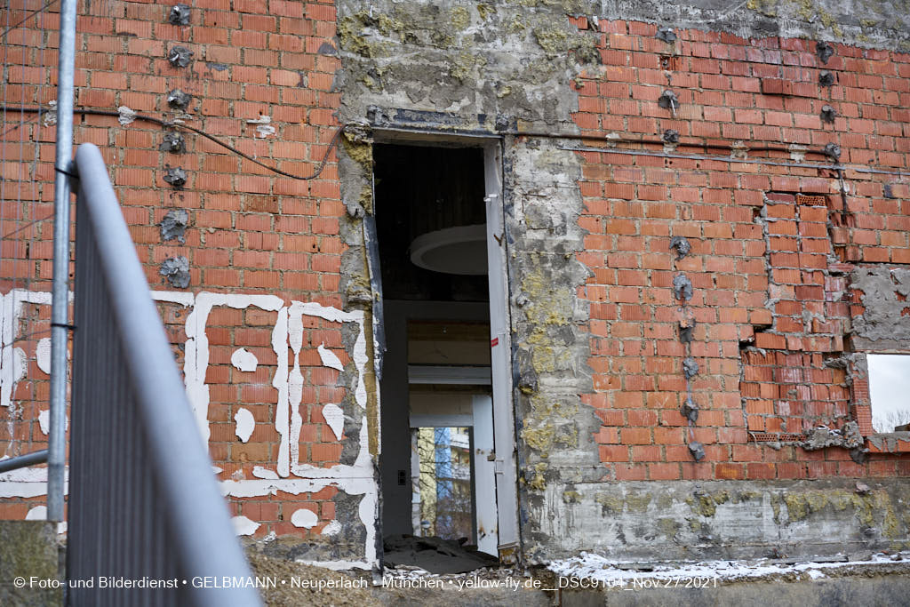 27.08.2021 - Abrissbaustelle Quiddezentrum in Neuperlach