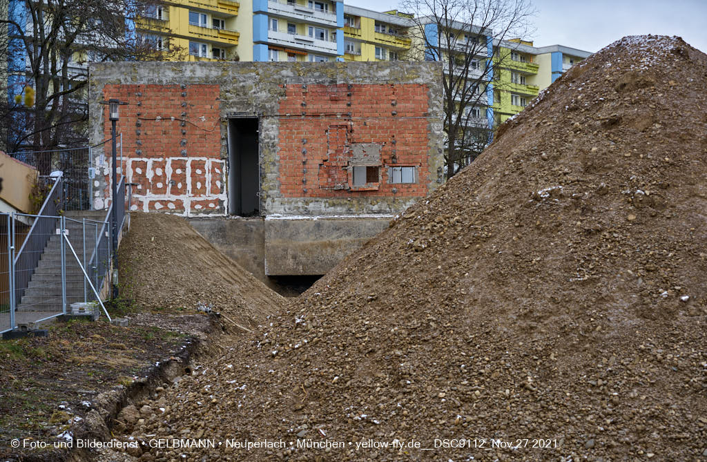 27.08.2021 - Abrissbaustelle Quiddezentrum in Neuperlach