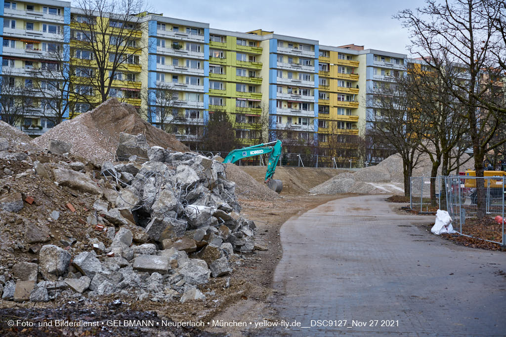 27.08.2021 - Abrissbaustelle Quiddezentrum in Neuperlach