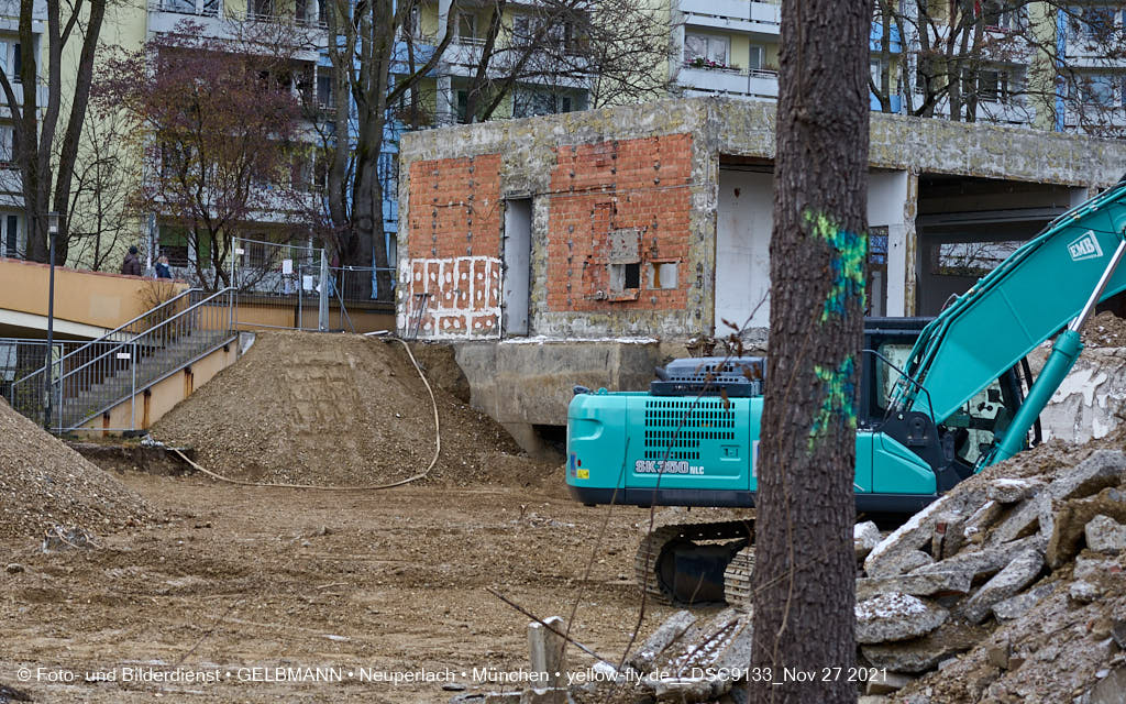 27.08.2021 - Abrissbaustelle Quiddezentrum in Neuperlach