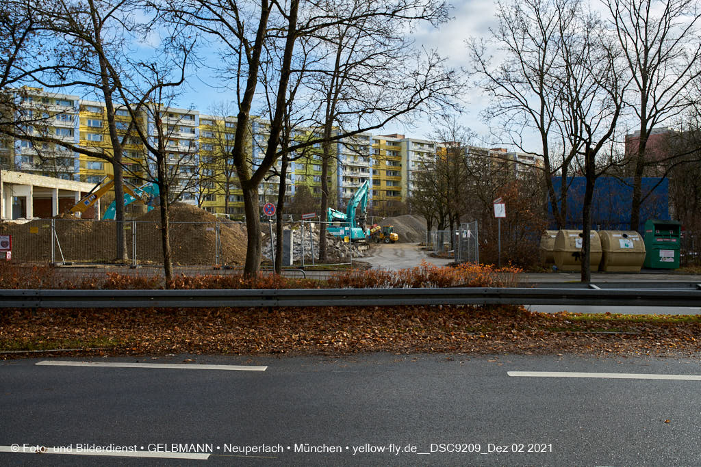 02.12.2021 - Abriss des Quiddezentrums in Neuperlach