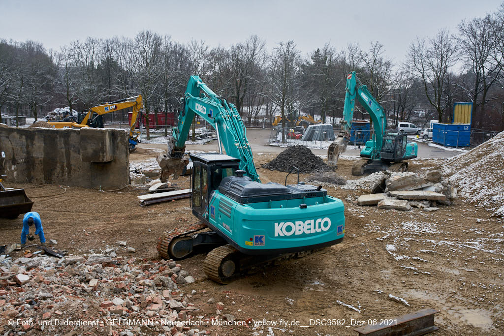 06.12.2021 -Abriss des letzten Hauses im Quiddezentrum in Neuperlach