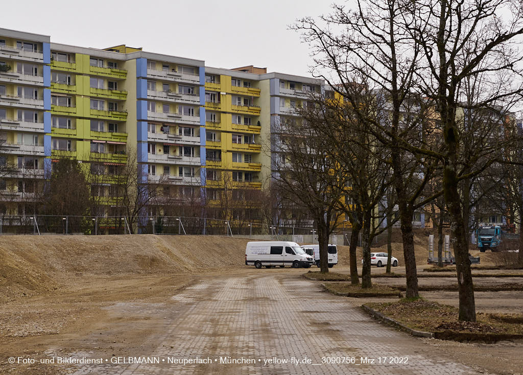 17.03.2022 - Abriss-Baustelle Quiddezentrum in Neuperlach