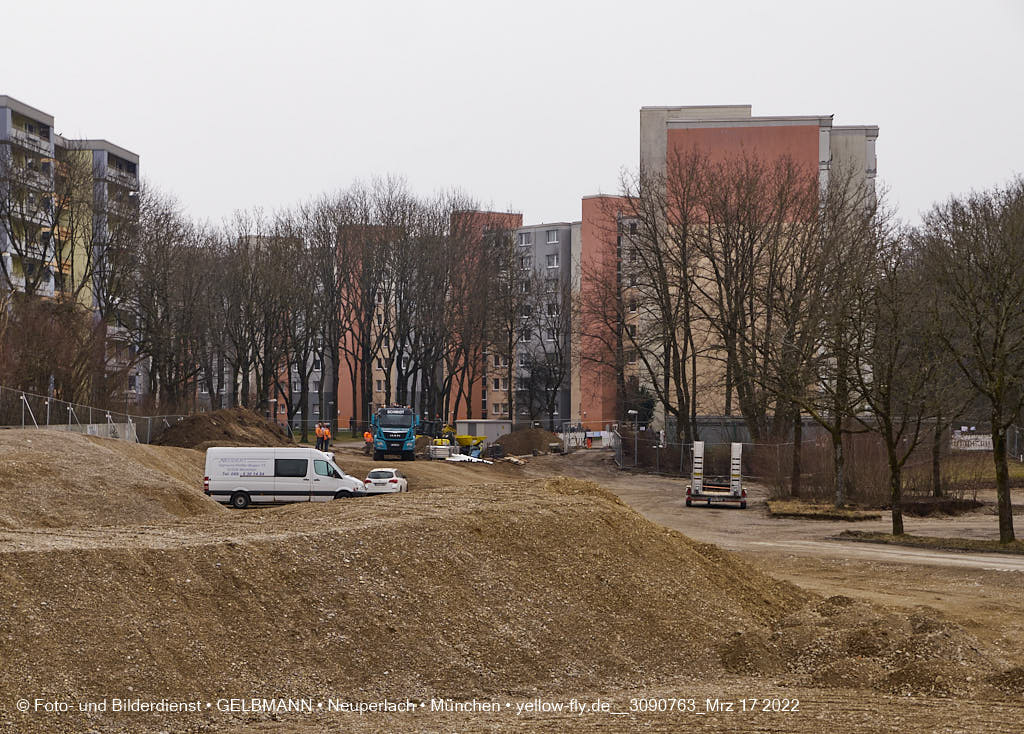 17.03.2022 - Abriss-Baustelle Quiddezentrum in Neuperlach