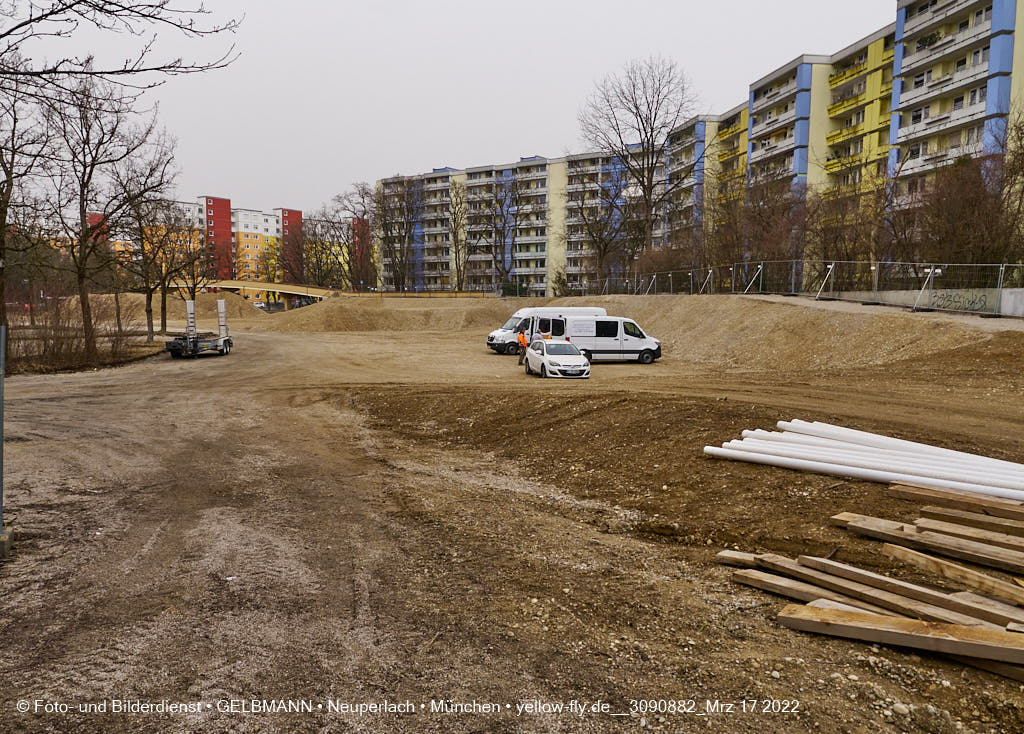 17.03.2022 - Abriss-Baustelle Quiddezentrum in Neuperlach